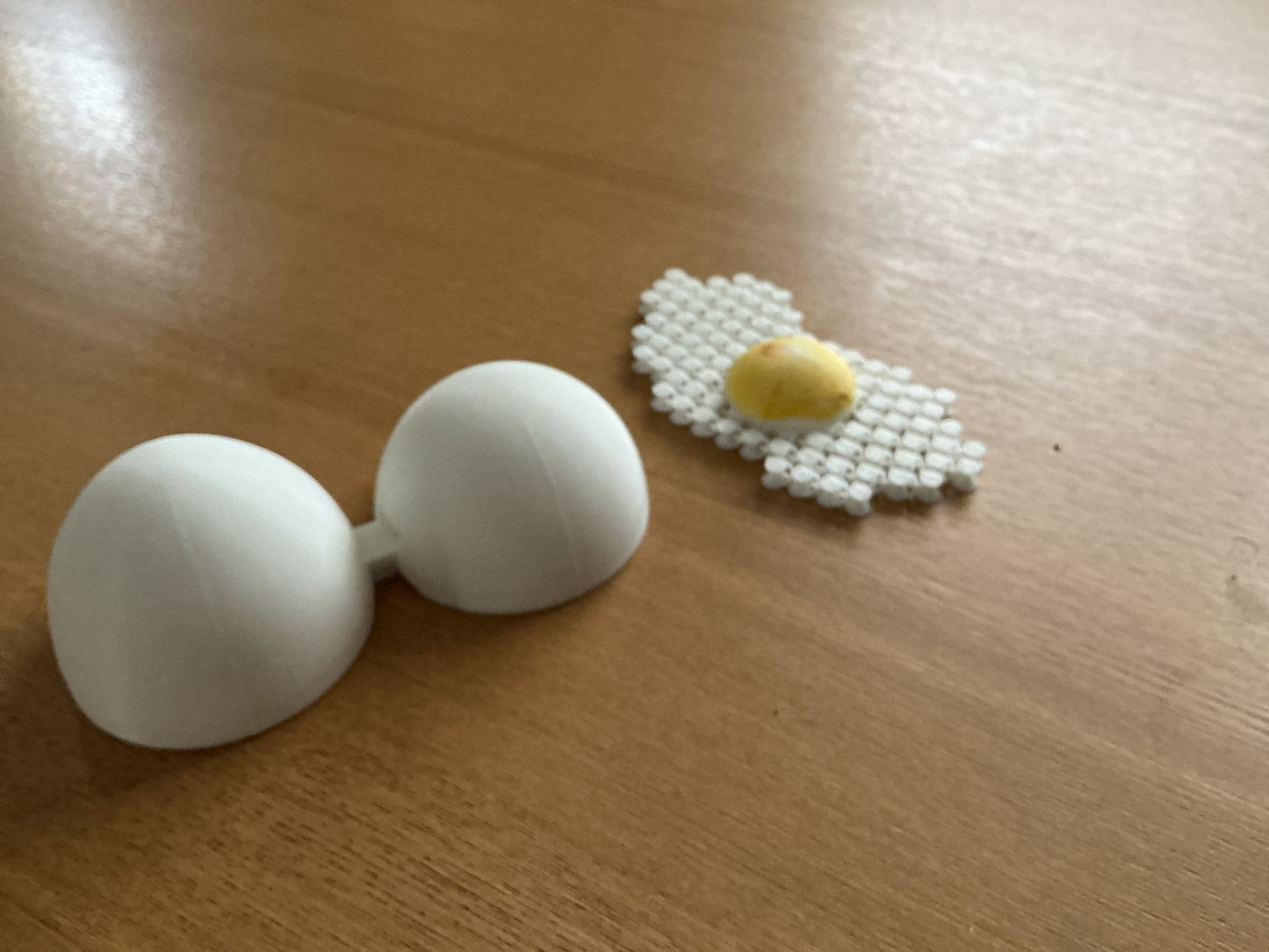 Satisfying fabric like egg with eggshell case